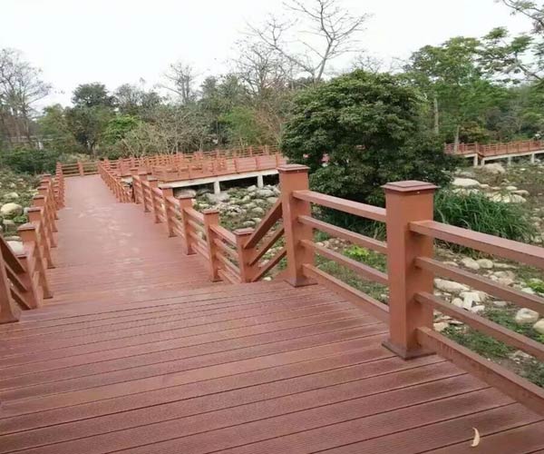 广安专业防腐木景观桥施工